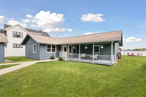 2064 Forest Park, Jackson, MI 49201 photo 2