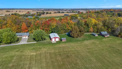 8767 Gray, Baroda, MI 49101