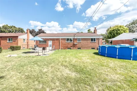 6915 Apache, Westland, MI 48185 photo 29