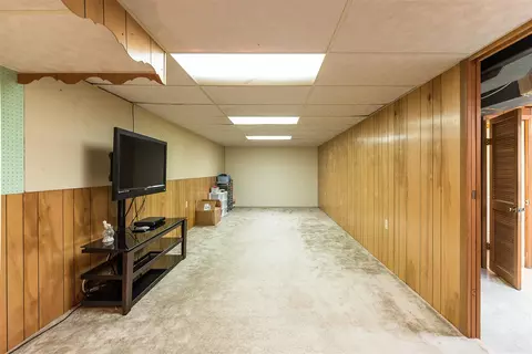 6915 Apache, Westland, MI 48185 photo 22