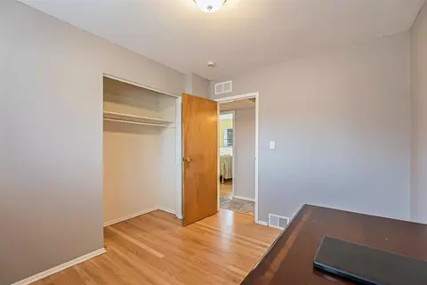 6915 Apache, Westland, MI 48185 photo 20