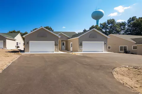1941 Pine Rdg, Manistee, MI 49660