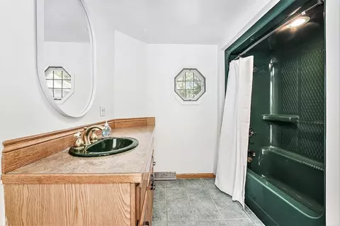 Bath - 1323 S S Brg, Belding, MI 48809 photo 1 of 2