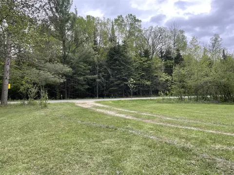 651 Boman, Gladwin, MI 48624 photo 4