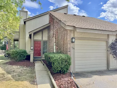 7486 N Brynmawr, West Bloomfield, MI 48322