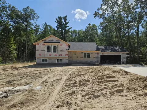 1915 E White Lk, Twin Lake, MI 49457