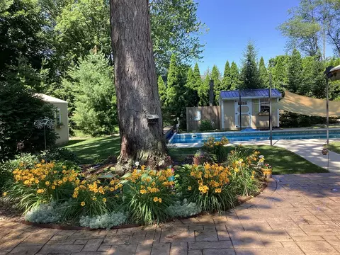 Exterior - 3816 Stonewall, Jackson, MI 49203 photo 9 of 14