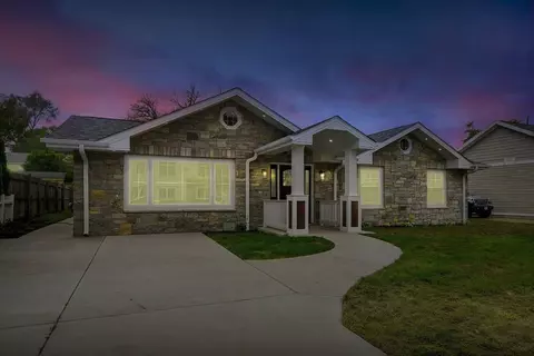 340 N Berrien, New Buffalo, MI 49117
