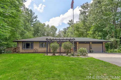 3104 53rd, Hamilton, MI 49419