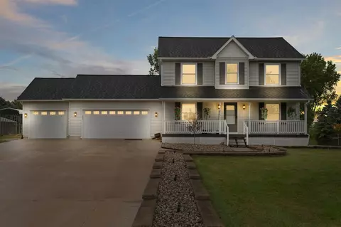 7936 Red Rock, Fowlerville, MI 48836