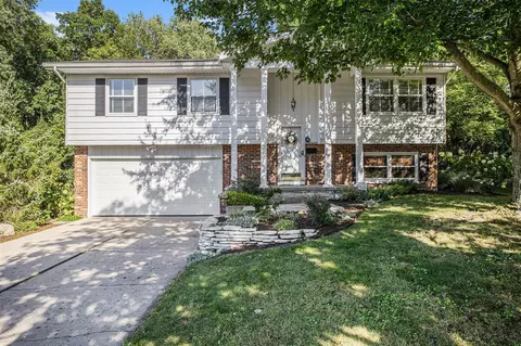 52 Thorncroft, Battle Creek, MI 49017