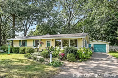 209 Douglas, Spring Lake, MI 49456