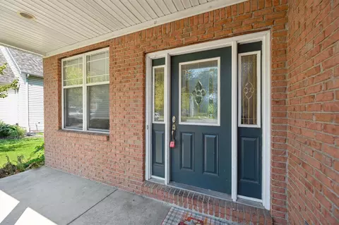 134 Whitlock, Saline, MI 48176