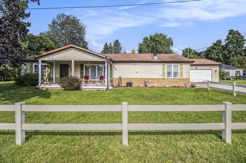 69674 Adamsville, Edwardsburg, MI 49112