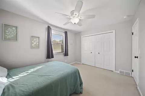 Bedroom - 6232 Burning Tree, Jackson, MI 49201 photo 6 of 9