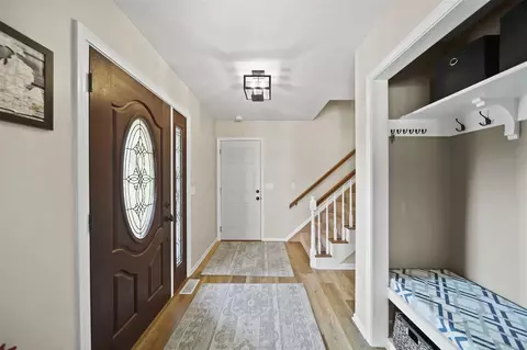 Entry Way - 6232 Burning Tree, Jackson, MI 49201 photo 1 of 3