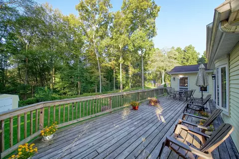 Exterior - 6232 Burning Tree, Jackson, MI 49201 photo 11 of 15