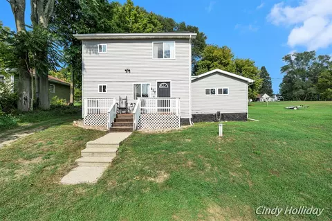 117 N E, Trufant, MI 49347