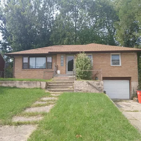 688 S Fair, Benton Harbor, MI 49022