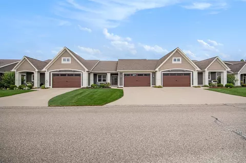6516 Andres Xing, Grandville, MI 49418