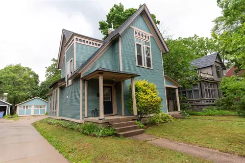 225 Henry, Grand Rapids, MI 49503