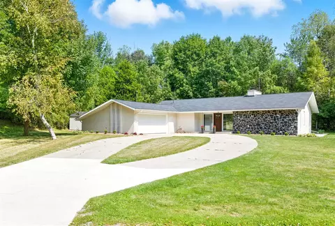 3176 St Andrews, Mount Pleasant, MI 48858