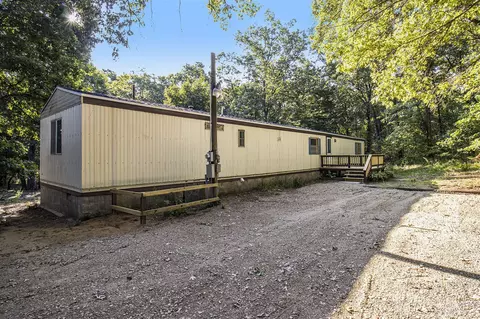 8314 S Poplar, Newaygo, MI 49337