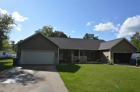 332 Willow, Howard City, MI 49329