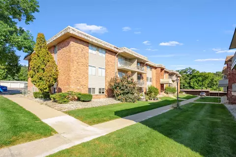 742 W Kilgore #202, Kalamazoo, MI 49009