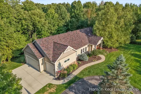 2900 Murray Lk, Lowell, MI 49331