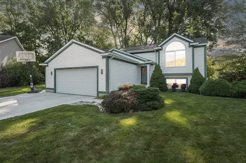 3826 Kirkshire, Grand Rapids, MI 49508