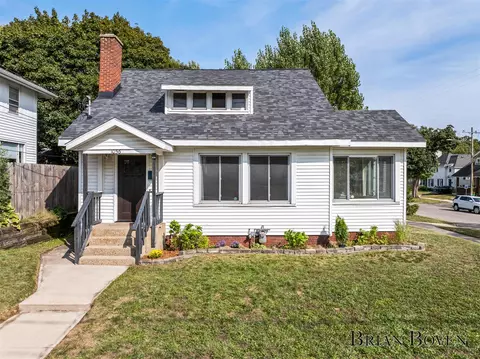 1056 Fuller, Grand Rapids, MI 49506