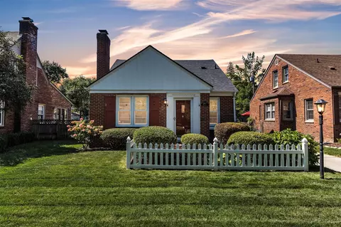 9611 Melrose, Livonia, MI 48150