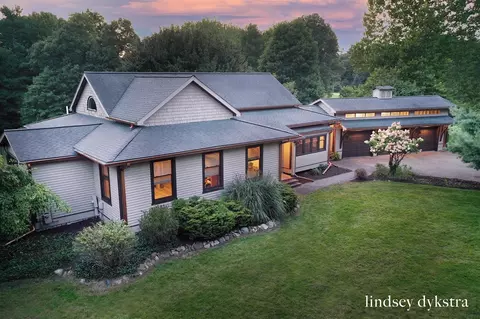 14175 Pine Lk, Cedar Springs, MI 49319