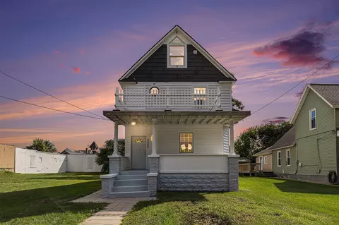 1124 Hamilton, Grand Rapids, MI 49504