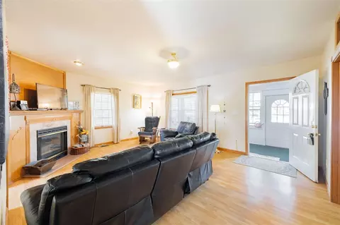 22306 E Riv, Grosse Ile, MI 48138 photo 7