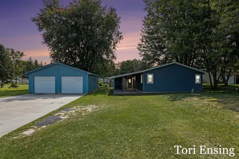 4719 W Stanton, Stanton, MI 48888