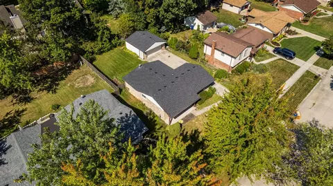 View/Area - 1625 Longfellow, Canton, MI 48187 photo 2 of 9