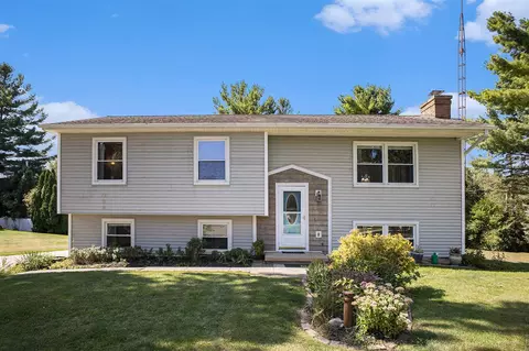 6762 Coachman, Jackson, MI 49201
