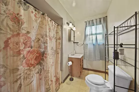 1315 Locust, Jackson, MI 49203 photo 21