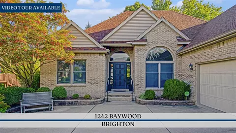 1242 Baywood, Brighton, MI 48116