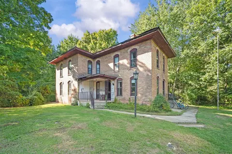 61760 66th, Hartford, MI 49057