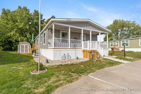 7025 Shamley, Belmont, MI 49306