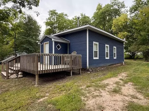 37 Jefferson, Newaygo, MI 49337