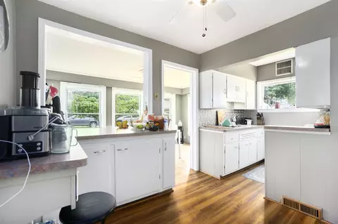 Entry Way - 317 E Chart, Plainwell, MI 49080 photo 1 of 1