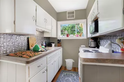 Kitchen - 317 E Chart, Plainwell, MI 49080 photo 2 of 4