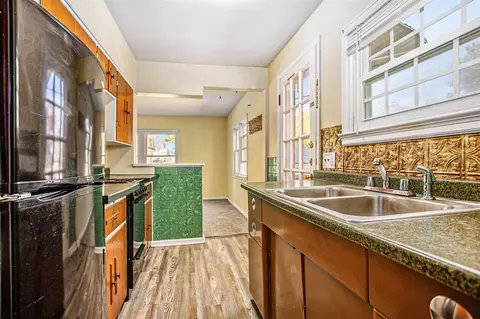 Kitchen - 317 E Chart, Plainwell, MI 49080 photo 3 of 4
