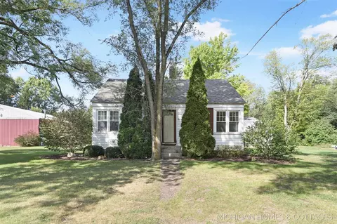 9561 96th, Zeeland, MI 49464