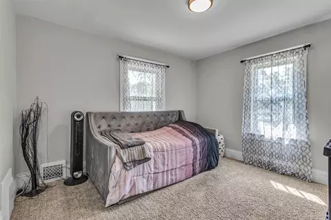 Bedroom - 212 N Bowen, Jackson, MI 49202 photo 5 of 7
