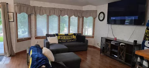 Living - 748 Tomahawk, Coldwater, MI 49036 photo 1 of 2
